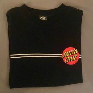 Black Santa Cruz t-shirt